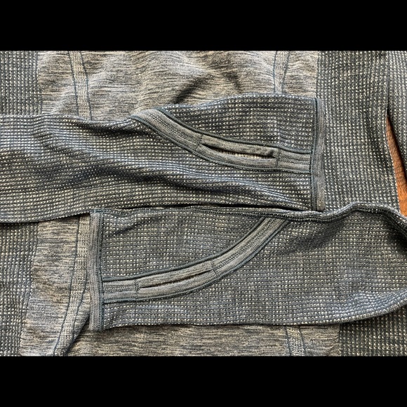 Lululemon Swiftly Tech Long Sleeve Crew - Picture 5 of 12